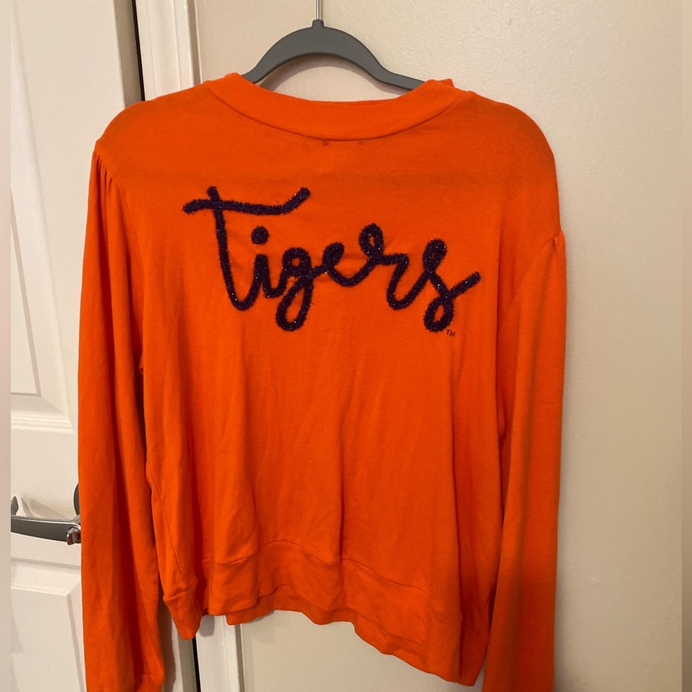 Stuart Simmons Clemson top! A very small stain on the neckline but an easy fix.